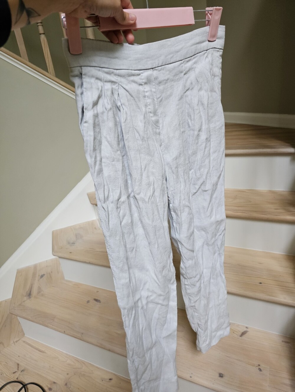 Aritzia Babaton Cohen Pants Cropped Pleated Ashen Gray Stone Minimalist Womens 2 - Picture 4 of 8